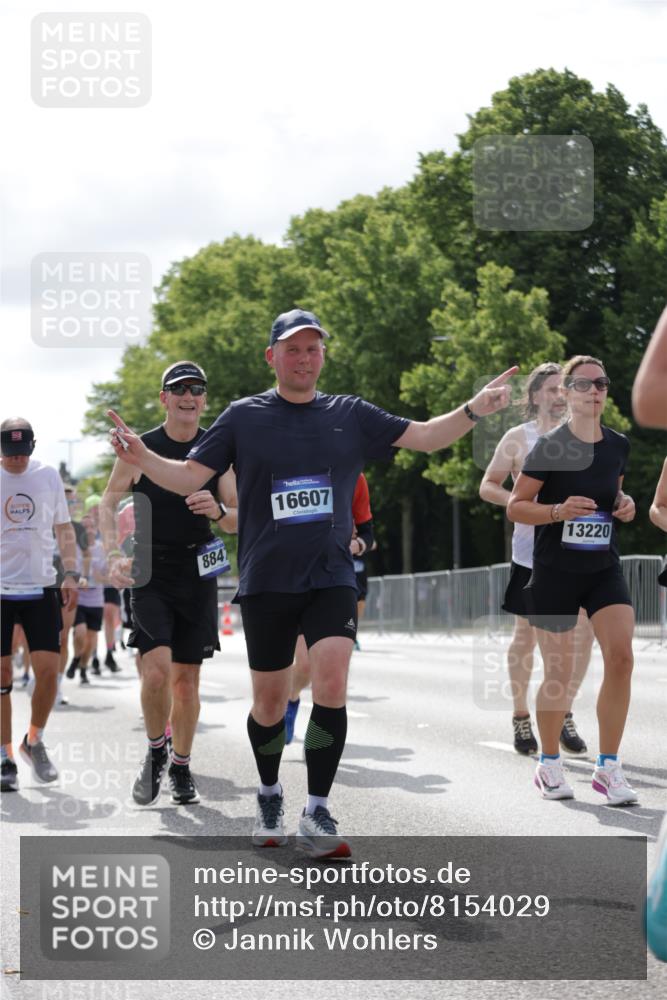 29.06.2025 - hella hamburg halbmarathon Jannik Wohlers http://msf.ph/oto/8154029 29.06.2025 10:16:04 Lombardsbrücke 1212, 1244, 1599, 2347, 2912, 3030, 3134, 3156, 3484, 3648, 3687, 4478, 4583, 5294, 6024, 6488, 7158, 7358, 7753, 8295, 8597, 8645, 8707, 8847, 8857, 9628, 9664, 9810, 10076, 10139, 10141, 10183, 10575, 11236, 11344, 11345, 11752, 12572, 12872, 12911, 13215, 13220, 13610, 13712, 13727, 13835, 13859, 14857, 15332, 15388, 15487, 16098, 16100, 16186, 16199, 16456, 16607, 16740, 17422, 17694, 17806, 17838, 17854, 17942 meine-sportfotos.de
