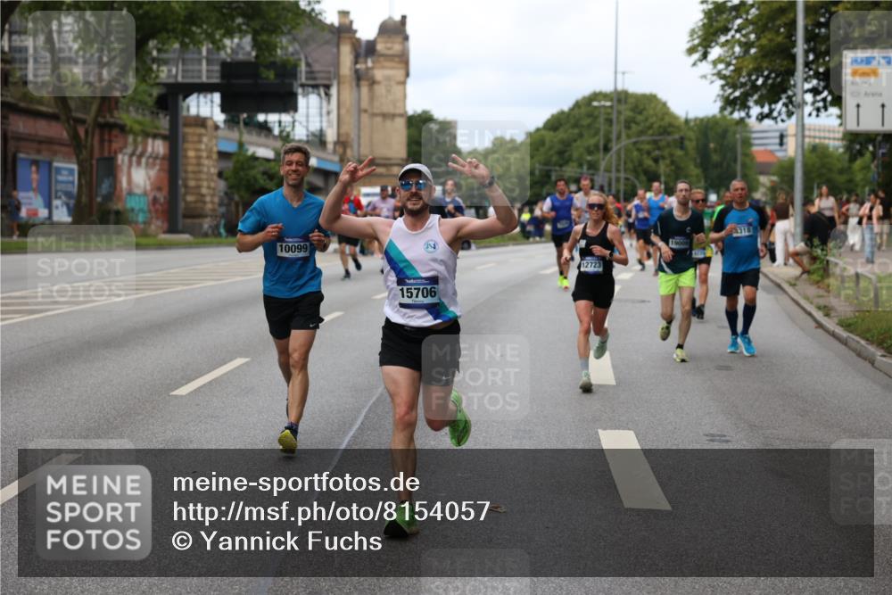29.06.2025 - hella hamburg halbmarathon Yannick Fuchs http://msf.ph/oto/8154057 29.06.2025 10:37:51 20KM 3109, 3116, 3124, 3146, 3437, 3697, 3928, 4080, 4318, 6495, 7026, 7185, 7508, 7635, 8664, 9114, 10099, 10237, 10251, 10493, 11778, 12153, 12623, 12657, 12723, 12776, 13348, 13398, 13807, 13897, 14201, 14210, 14484, 14849, 15383, 15706, 15921, 15932, 16105, 16314, 16338, 16648, 16997, 17391, 17403, 18274, 18449, 18775, 19009, 19038, 19051, 19090, 19229 meine-sportfotos.de