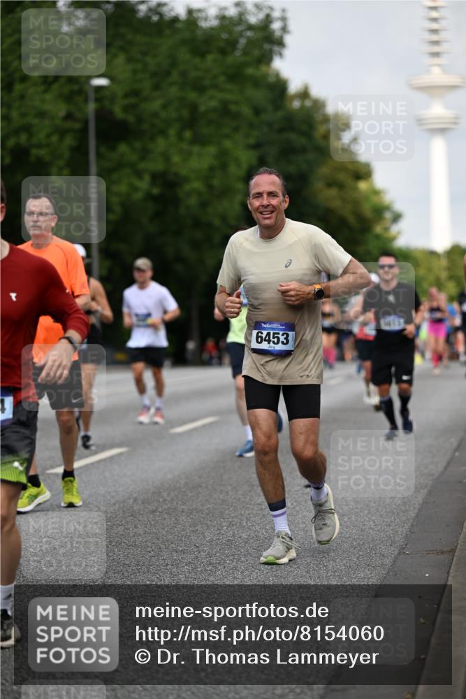 29.06.2025 - hella hamburg halbmarathon Dr. Thomas Lammeyer http://msf.ph/oto/8154060 29.06.2025 10:07:53 Kennedybrücke 1450, 1885, 2594, 2683, 2759, 4095, 4307, 4511, 4587, 5058, 5384, 5396, 5464, 5613, 6142, 6391, 6453, 7006, 7277, 7278, 7279, 7306, 7935, 8177, 8421, 8422, 8423, 8469, 8484, 9453, 9899, 10389, 11402 meine-sportfotos.de