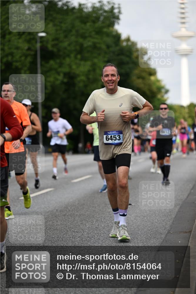 29.06.2025 - hella hamburg halbmarathon Dr. Thomas Lammeyer http://msf.ph/oto/8154064 29.06.2025 10:07:53 Kennedybrücke 1450, 1885, 2594, 2683, 2759, 4095, 4307, 4511, 4587, 5058, 5384, 5396, 5464, 5613, 6142, 6391, 6453, 7006, 7277, 7278, 7279, 7306, 7935, 8177, 8421, 8422, 8423, 8469, 8484, 9453, 9899, 10389, 11402 meine-sportfotos.de