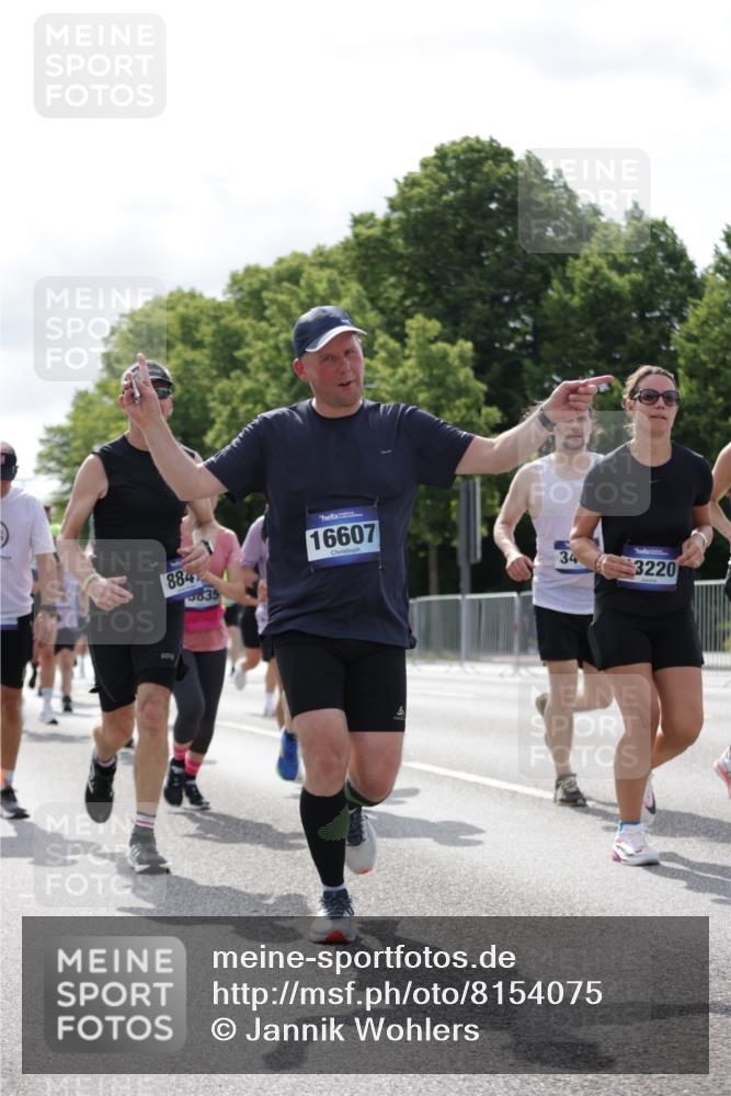29.06.2025 - hella hamburg halbmarathon Jannik Wohlers http://msf.ph/oto/8154075 29.06.2025 10:16:05 Lombardsbrücke 1212, 1244, 1599, 1825, 2347, 2912, 3030, 3156, 3484, 3648, 3687, 4478, 4583, 5294, 6024, 6488, 7158, 7358, 7753, 8295, 8597, 8645, 8707, 8847, 8857, 9628, 9664, 9810, 10076, 10139, 10141, 10183, 10575, 11236, 11344, 11345, 11752, 12572, 12872, 12911, 13215, 13220, 13610, 13712, 13727, 13835, 13859, 14857, 15332, 15388, 15487, 16098, 16100, 16186, 16199, 16456, 16607, 16740, 17422, 17694, 17806, 17838, 17854, 17942 meine-sportfotos.de