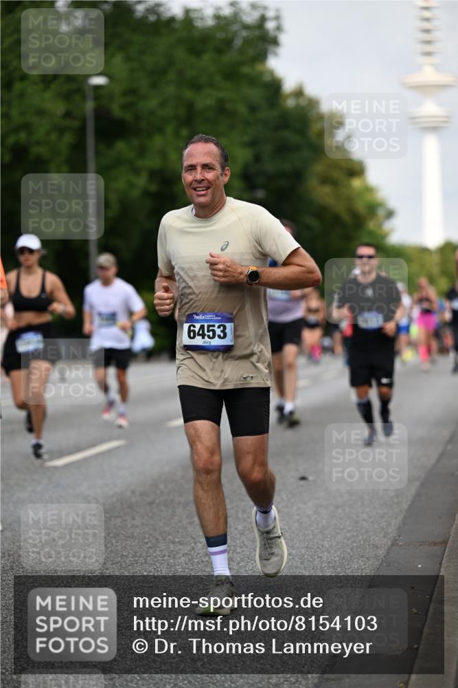 29.06.2025 - hella hamburg halbmarathon Dr. Thomas Lammeyer http://msf.ph/oto/8154103 29.06.2025 10:07:54 Kennedybrücke 1450, 2277, 2594, 2683, 4095, 4307, 4511, 4587, 5058, 5384, 5396, 5464, 5613, 6142, 6391, 6453, 7006, 7277, 7278, 7279, 7306, 7935, 8177, 8421, 8422, 8423, 8469, 8484, 9899, 10389, 11402 meine-sportfotos.de