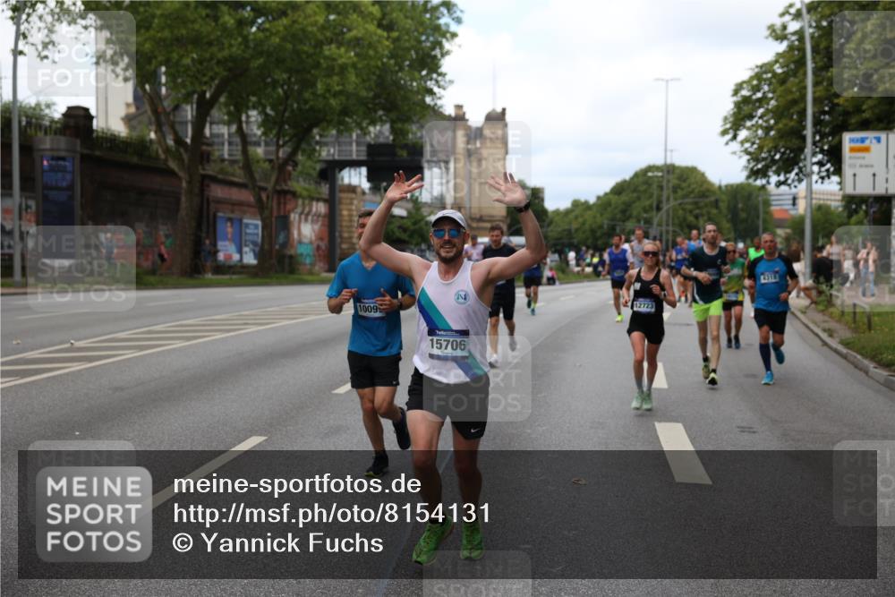 29.06.2025 - hella hamburg halbmarathon Yannick Fuchs http://msf.ph/oto/8154131 29.06.2025 10:37:51 20KM 3109, 3116, 3124, 3146, 3437, 3697, 3928, 4080, 4318, 6495, 7026, 7185, 7508, 7635, 8664, 9114, 10099, 10237, 10251, 10493, 11778, 12153, 12623, 12657, 12723, 12776, 13348, 13398, 13807, 13897, 14201, 14210, 14484, 14849, 15383, 15706, 15921, 15932, 16105, 16314, 16338, 16648, 16997, 17391, 17403, 18274, 18449, 18775, 19009, 19038, 19051, 19090, 19229 meine-sportfotos.de