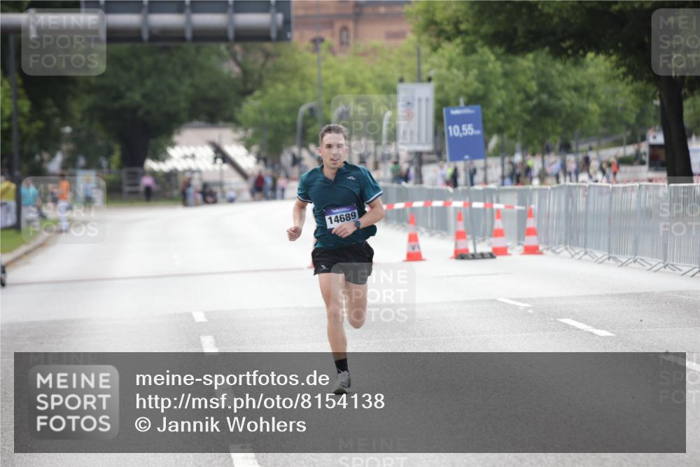 29.06.2025 - hella hamburg halbmarathon Jannik Wohlers http://msf.ph/oto/8154138 29.06.2025 09:35:28 Lombardsbrücke 28, 47, 14689, 17888 meine-sportfotos.de