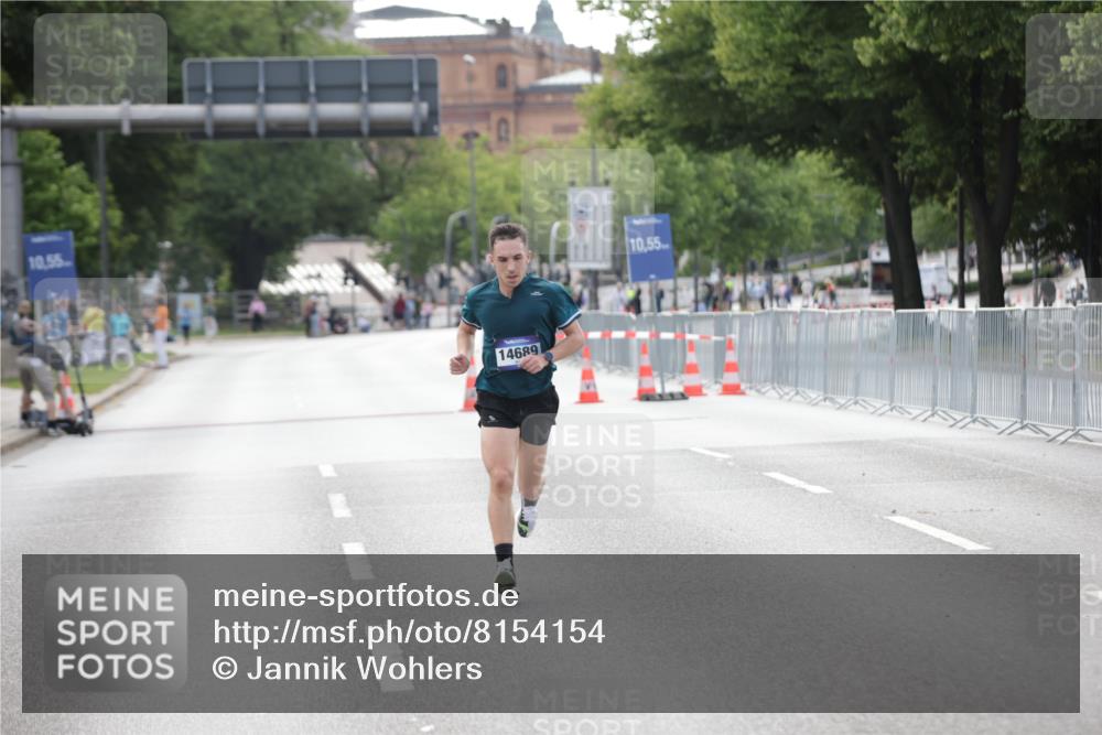 29.06.2025 - hella hamburg halbmarathon Jannik Wohlers http://msf.ph/oto/8154154 29.06.2025 09:35:28 Lombardsbrücke 28, 47, 14689, 17888 meine-sportfotos.de