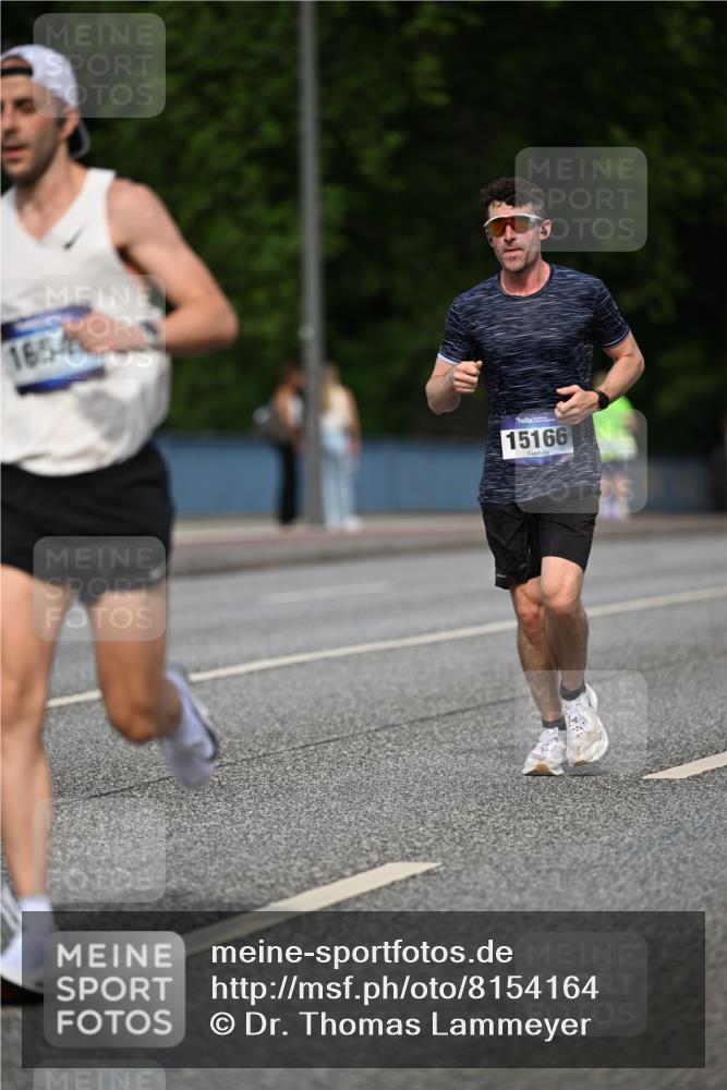 29.06.2025 - hella hamburg halbmarathon Dr. Thomas Lammeyer http://msf.ph/oto/8154164 29.06.2025 09:42:27 Kennedybrücke 51, 4524, 6699, 11342 meine-sportfotos.de