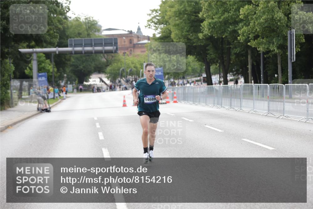 29.06.2025 - hella hamburg halbmarathon Jannik Wohlers http://msf.ph/oto/8154216 29.06.2025 09:35:30 Lombardsbrücke 28, 47, 14689, 17888 meine-sportfotos.de