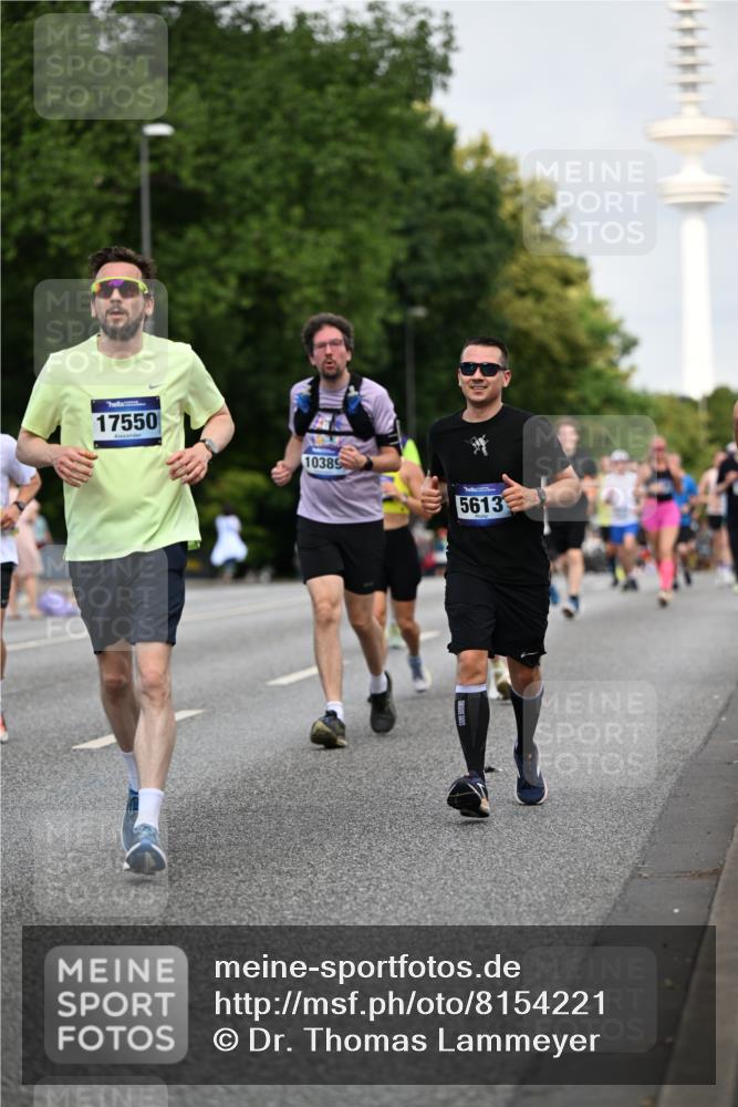 29.06.2025 - hella hamburg halbmarathon Dr. Thomas Lammeyer http://msf.ph/oto/8154221 29.06.2025 10:07:56 Kennedybrücke 1450, 2277, 2683, 4095, 4307, 4587, 5058, 5384, 5396, 5464, 5613, 6142, 6391, 6453, 7006, 7277, 7278, 7279, 7306, 8177, 8421, 8422, 8423, 8469, 8484, 9899, 10389, 11402 meine-sportfotos.de