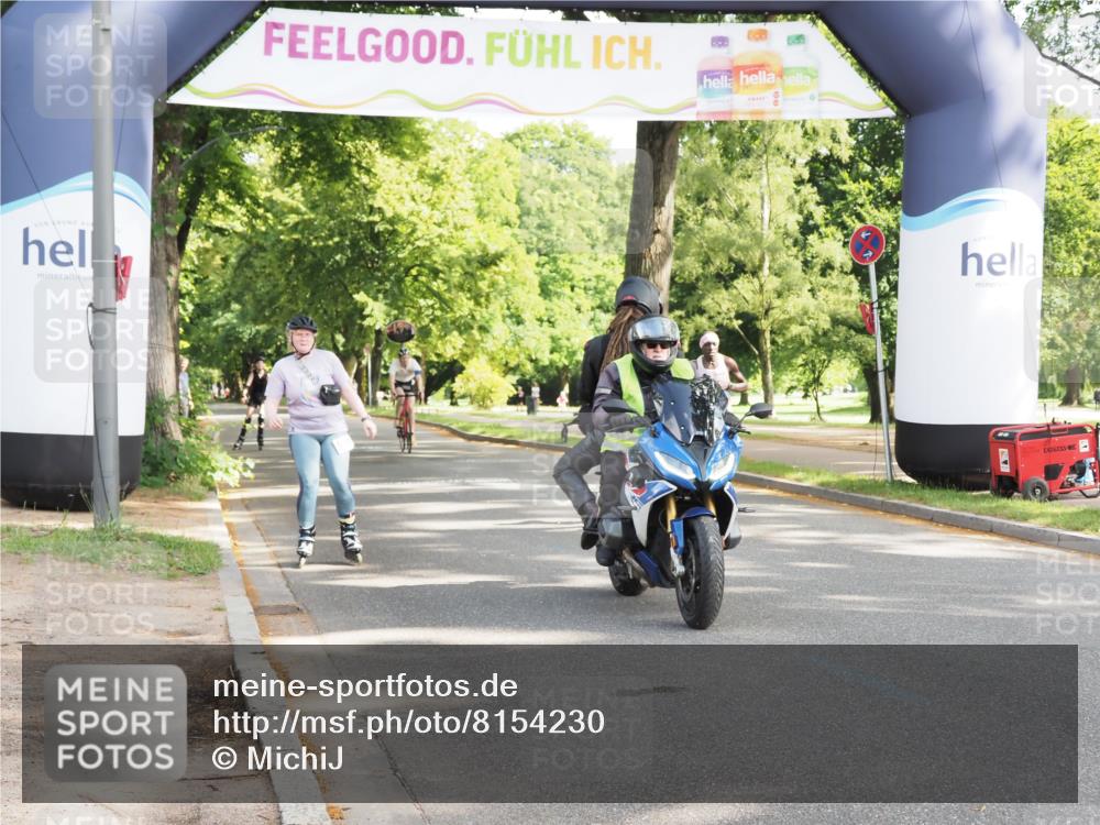 29.06.2025 - hella hamburg halbmarathon MichiJ http://msf.ph/oto/8154230 29.06.2025 09:54:08 Zwischen KM18-KM19  meine-sportfotos.de