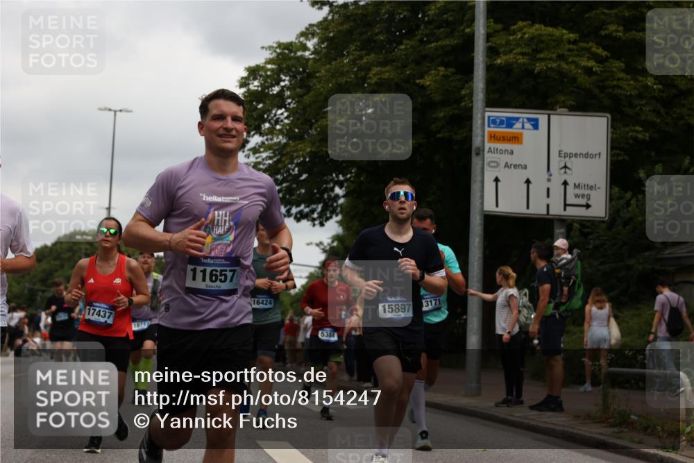 29.06.2025 - hella hamburg halbmarathon Yannick Fuchs http://msf.ph/oto/8154247 29.06.2025 10:57:48 20KM 1254, 1316, 1334, 1464, 2685, 4328, 5305, 5384, 7290, 8561, 9191, 10705, 10766, 11149, 11527, 11657, 11771, 12315, 12316, 12662, 13171, 13841, 14135, 14493, 15093, 15532, 15897, 16424, 16426, 16639, 16995, 17061, 17071, 17112, 17437, 17685, 17686, 17730, 17894, 18122, 18395, 18581, 18717 meine-sportfotos.de
