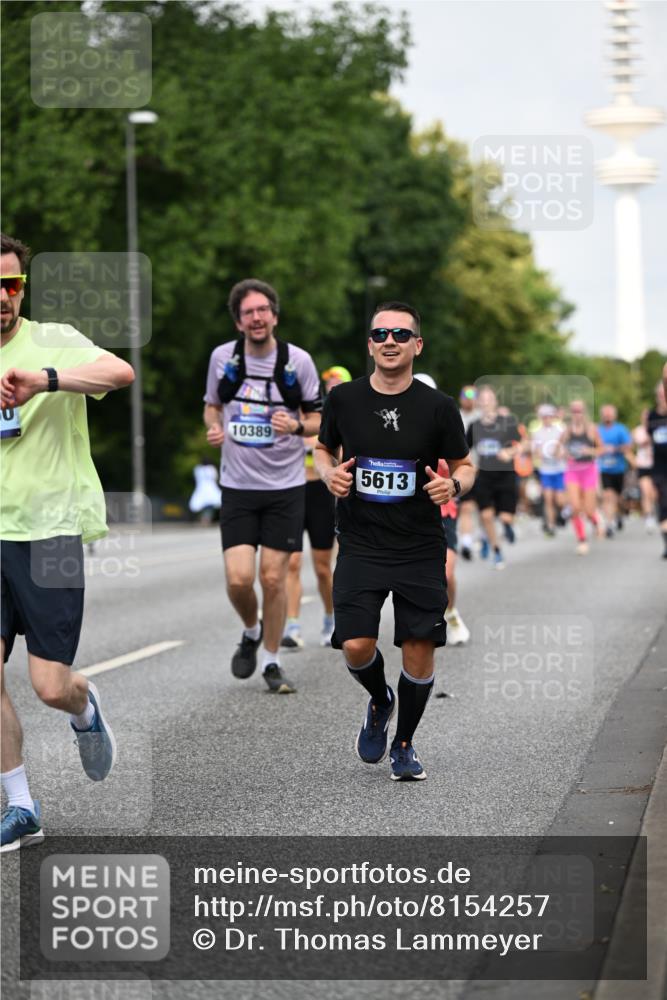 29.06.2025 - hella hamburg halbmarathon Dr. Thomas Lammeyer http://msf.ph/oto/8154257 29.06.2025 10:07:56 Kennedybrücke 1450, 2277, 2683, 4095, 4307, 4587, 5058, 5384, 5396, 5464, 5613, 6142, 6391, 6453, 7006, 7277, 7278, 7279, 7306, 8177, 8421, 8422, 8423, 8469, 8484, 9899, 10389, 11402 meine-sportfotos.de