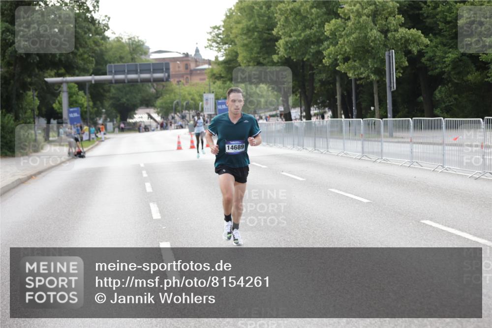29.06.2025 - hella hamburg halbmarathon Jannik Wohlers http://msf.ph/oto/8154261 29.06.2025 09:35:30 Lombardsbrücke 28, 47, 14689, 17888 meine-sportfotos.de