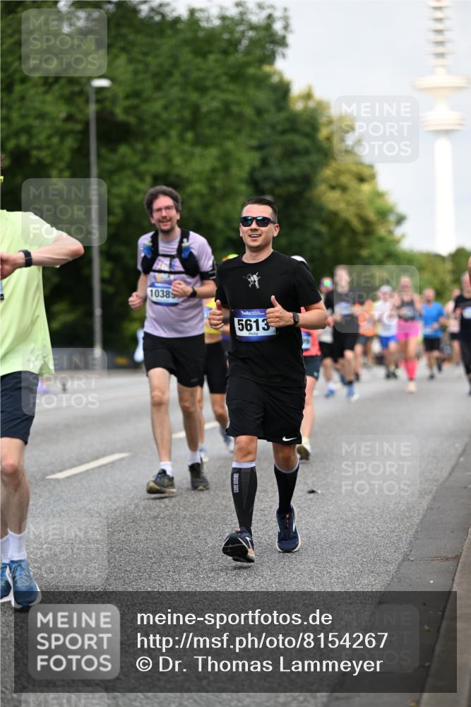 29.06.2025 - hella hamburg halbmarathon Dr. Thomas Lammeyer http://msf.ph/oto/8154267 29.06.2025 10:07:56 Kennedybrücke 1450, 2277, 2683, 4095, 4307, 4587, 5058, 5384, 5396, 5464, 5613, 6142, 6391, 6453, 7006, 7277, 7278, 7279, 7306, 8177, 8421, 8422, 8423, 8469, 8484, 9899, 10389, 11402 meine-sportfotos.de