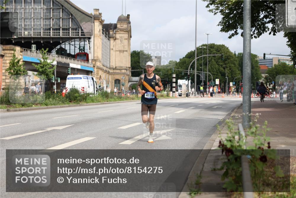 29.06.2025 - hella hamburg halbmarathon Yannick Fuchs http://msf.ph/oto/8154275 29.06.2025 10:13:03 20KM 4116, 18694 meine-sportfotos.de