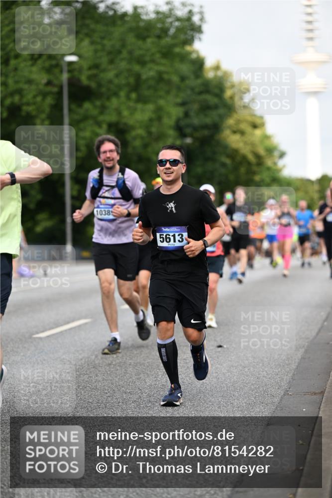 29.06.2025 - hella hamburg halbmarathon Dr. Thomas Lammeyer http://msf.ph/oto/8154282 29.06.2025 10:07:57 Kennedybrücke 1450, 2277, 2683, 4095, 4307, 4587, 4951, 5058, 5384, 5396, 5464, 5613, 6142, 6391, 6453, 7006, 7277, 7278, 7279, 7306, 7485, 8177, 8421, 8422, 8423, 8469, 8484, 9526, 9899, 10389, 11402 meine-sportfotos.de