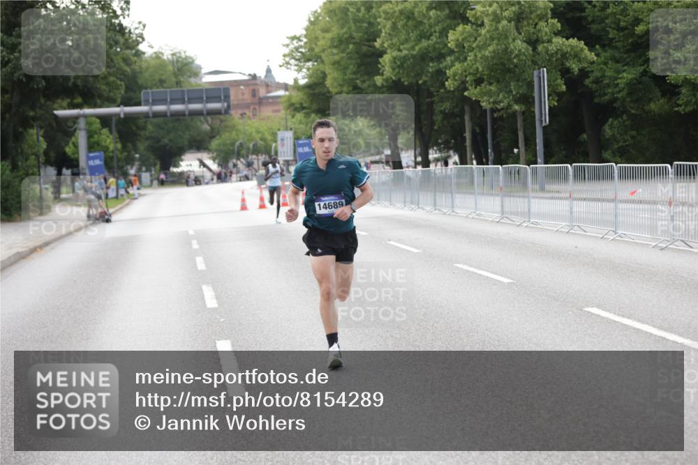 29.06.2025 - hella hamburg halbmarathon Jannik Wohlers http://msf.ph/oto/8154289 29.06.2025 09:35:30 Lombardsbrücke 28, 47, 14689, 17888 meine-sportfotos.de
