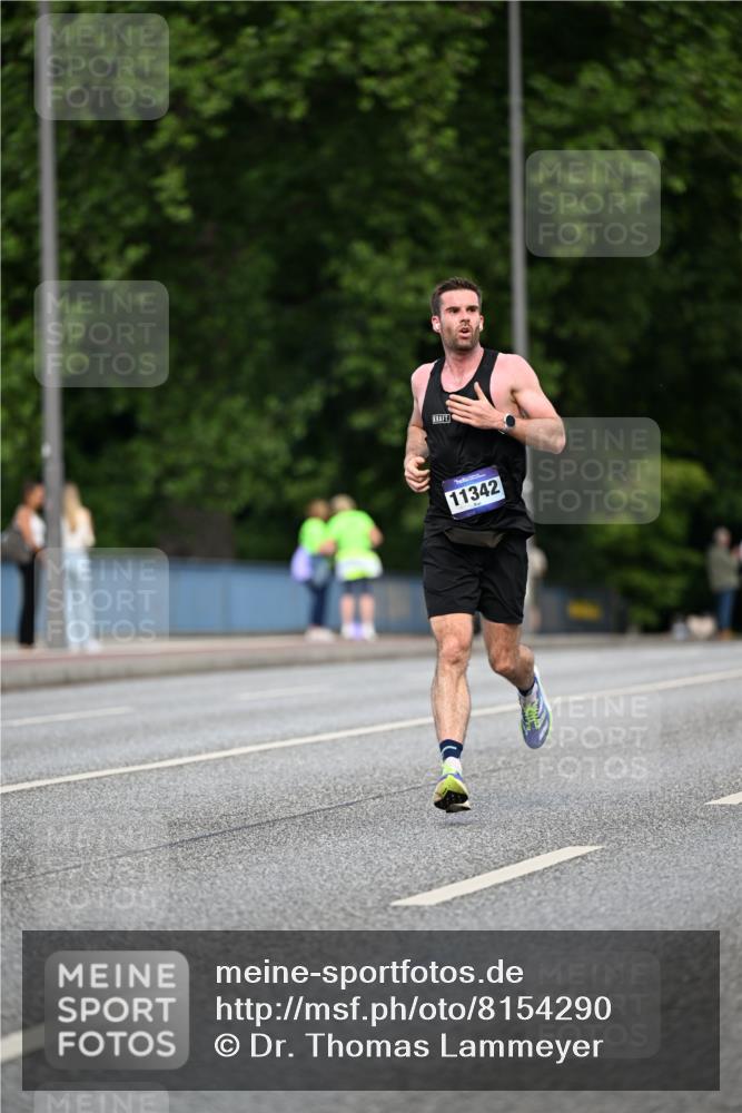 29.06.2025 - hella hamburg halbmarathon Dr. Thomas Lammeyer http://msf.ph/oto/8154290 29.06.2025 09:42:34 Kennedybrücke 51, 6380, 6699, 11342 meine-sportfotos.de