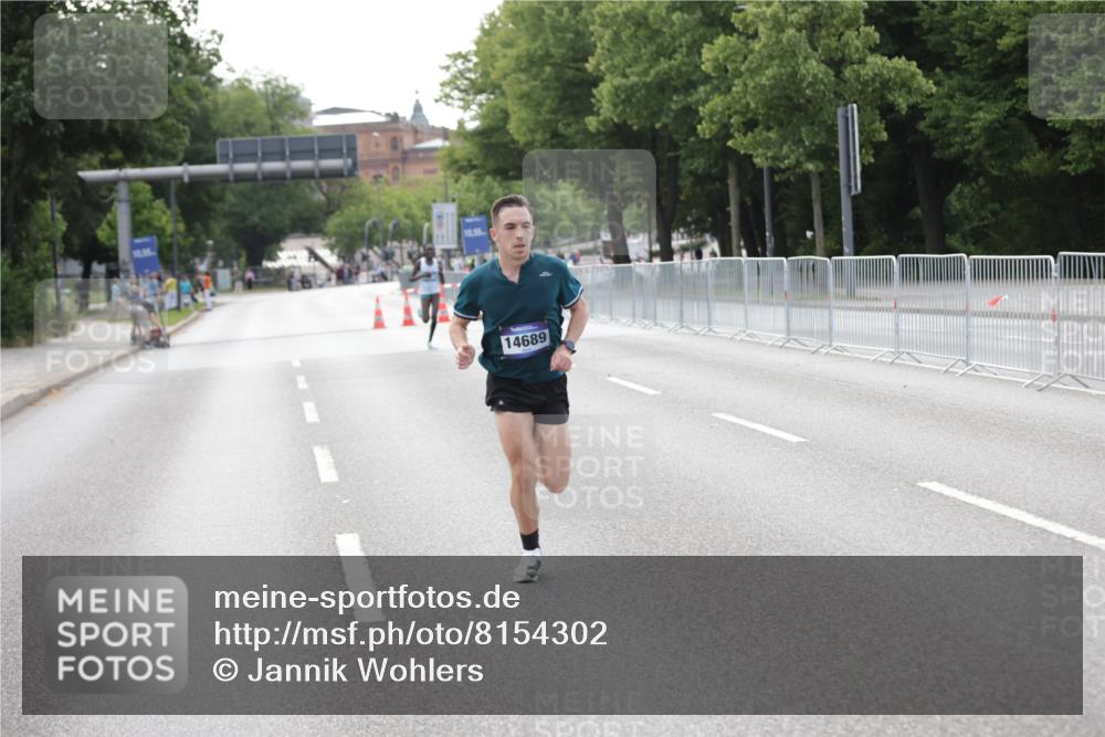 29.06.2025 - hella hamburg halbmarathon Jannik Wohlers http://msf.ph/oto/8154302 29.06.2025 09:35:31 Lombardsbrücke 28, 47, 14689, 17888 meine-sportfotos.de