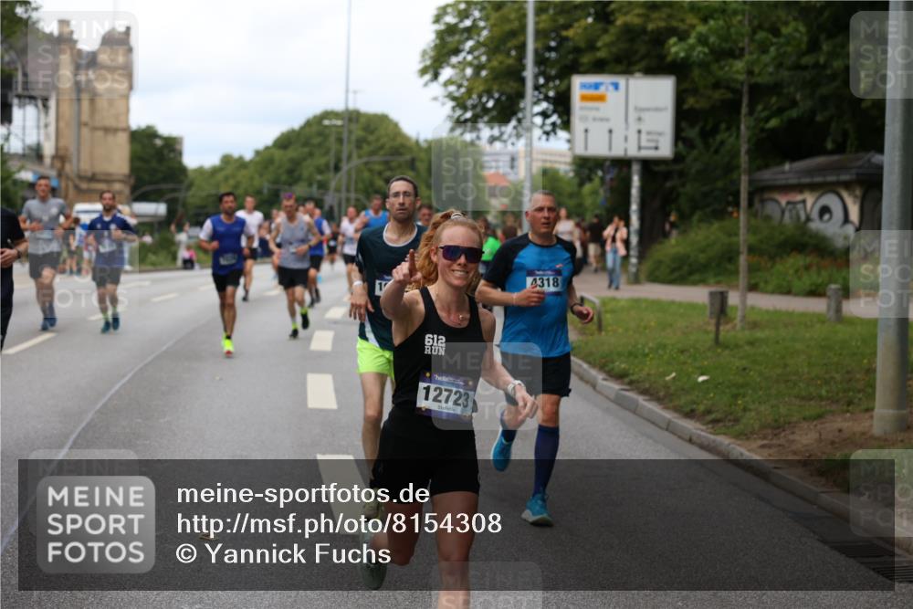 29.06.2025 - hella hamburg halbmarathon Yannick Fuchs http://msf.ph/oto/8154308 29.06.2025 10:37:53 20KM 3109, 3116, 3124, 3146, 3437, 3697, 3928, 4080, 4318, 5506, 6495, 7026, 7185, 7451, 7508, 7635, 8664, 9114, 10099, 10237, 10493, 11778, 12153, 12623, 12657, 12723, 12776, 13348, 13398, 13897, 14201, 14210, 14484, 14690, 14849, 15383, 15706, 15932, 16105, 16314, 16338, 16648, 16997, 17391, 17403, 18449, 18775, 19009, 19038, 19051, 19090, 19229 meine-sportfotos.de