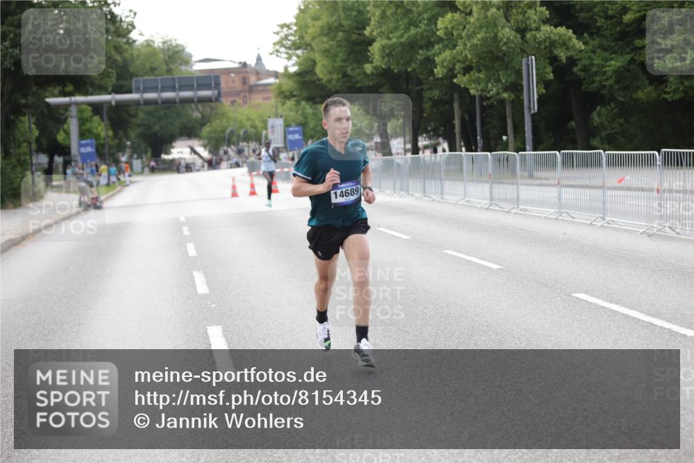 29.06.2025 - hella hamburg halbmarathon Jannik Wohlers http://msf.ph/oto/8154345 29.06.2025 09:35:31 Lombardsbrücke 28, 47, 14689, 17888 meine-sportfotos.de