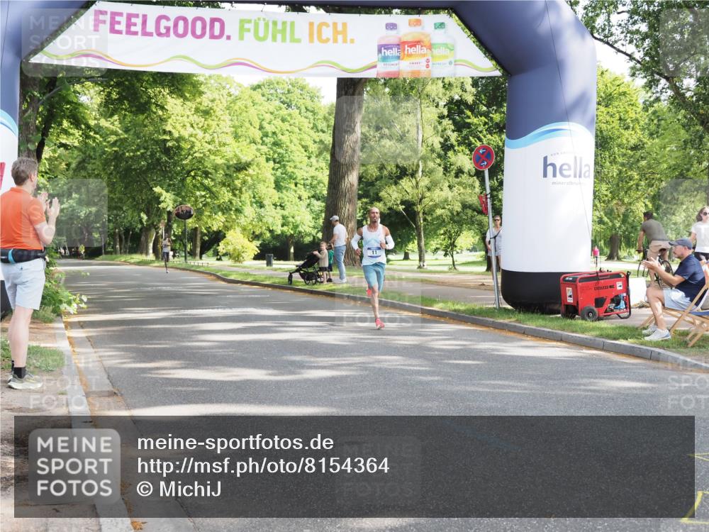 29.06.2025 - hella hamburg halbmarathon MichiJ http://msf.ph/oto/8154364 29.06.2025 09:54:46 Zwischen KM18-KM19 4 meine-sportfotos.de