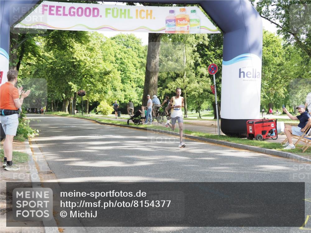 29.06.2025 - hella hamburg halbmarathon MichiJ http://msf.ph/oto/8154377 29.06.2025 09:54:53 Zwischen KM18-KM19 11 meine-sportfotos.de