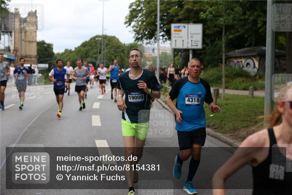 29.06.2025 - hella hamburg halbmarathon Yannick Fuchs http://msf.ph/oto/8154381 29.06.2025 10:37:54 20KM 3109, 3116, 3124, 3146, 3437, 3697, 3928, 4080, 4318, 5506, 6495, 7026, 7093, 7185, 7451, 7508, 7635, 8664, 9114, 10099, 10237, 10493, 11778, 11848, 12153, 12327, 12623, 12657, 12723, 12776, 13348, 13398, 13897, 14201, 14210, 14484, 14690, 14849, 15383, 15932, 16105, 16314, 16338, 16648, 16997, 17391, 17403, 17516, 18449, 18678, 18775, 19009, 19038, 19051, 19090, 19229 meine-sportfotos.de