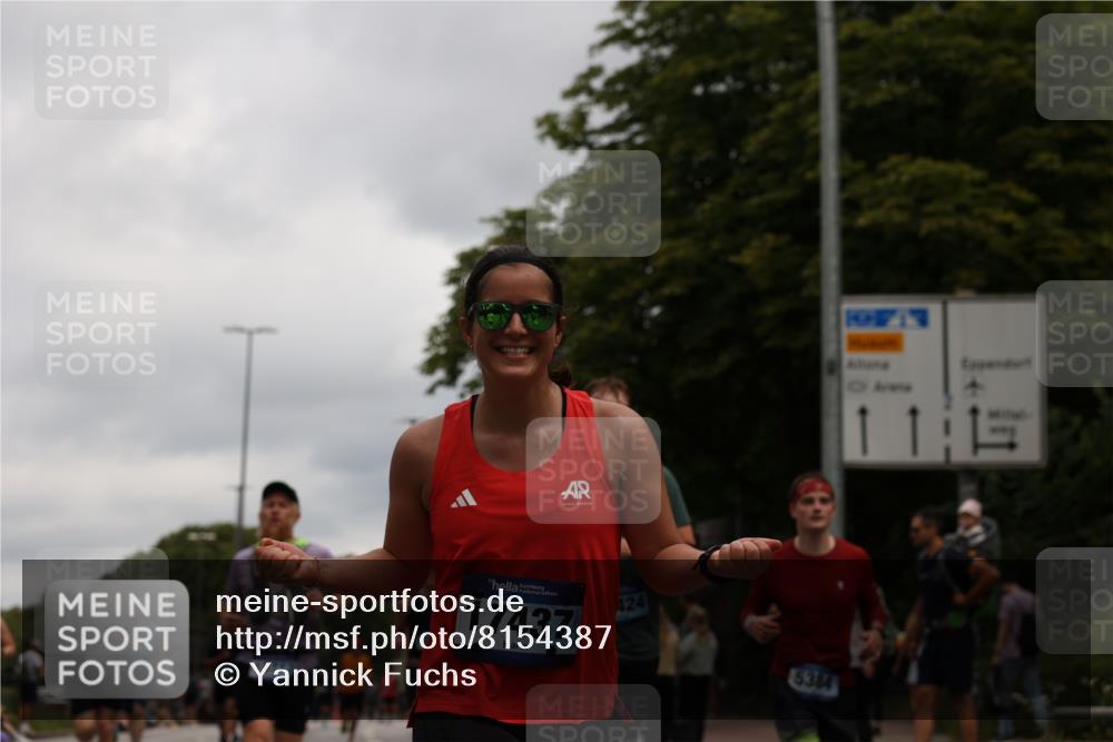 29.06.2025 - hella hamburg halbmarathon Yannick Fuchs http://msf.ph/oto/8154387 29.06.2025 10:57:50 20KM 1254, 1316, 1334, 1464, 2685, 4328, 5305, 5384, 7290, 8561, 9191, 10705, 10766, 11149, 11527, 11657, 11771, 12315, 12316, 12662, 13171, 13542, 13841, 14135, 14493, 15093, 15532, 15897, 16424, 16426, 16639, 16995, 17061, 17071, 17112, 17437, 17685, 17686, 17730, 18395, 18581, 18717 meine-sportfotos.de