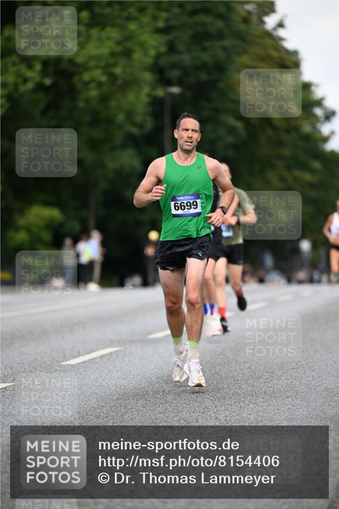29.06.2025 - hella hamburg halbmarathon Dr. Thomas Lammeyer http://msf.ph/oto/8154406 29.06.2025 09:42:36 Kennedybrücke 51, 6380, 6699, 11342 meine-sportfotos.de
