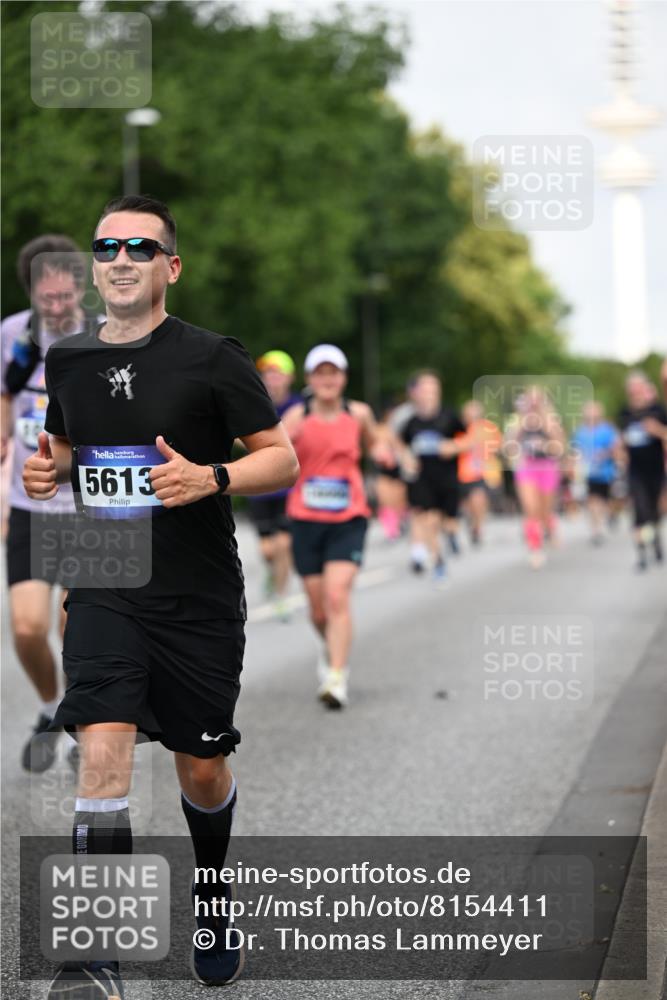29.06.2025 - hella hamburg halbmarathon Dr. Thomas Lammeyer http://msf.ph/oto/8154411 29.06.2025 10:07:58 Kennedybrücke 1355, 1450, 2277, 2683, 4095, 4307, 4587, 4951, 5058, 5384, 5396, 5464, 5613, 6142, 6391, 6453, 7006, 7277, 7278, 7279, 7306, 7485, 8177, 8421, 8422, 8423, 8469, 8484, 9526, 9899, 10389, 11402 meine-sportfotos.de