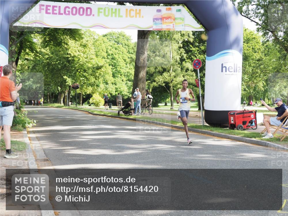 29.06.2025 - hella hamburg halbmarathon MichiJ http://msf.ph/oto/8154420 29.06.2025 09:54:53 Zwischen KM18-KM19 11 meine-sportfotos.de
