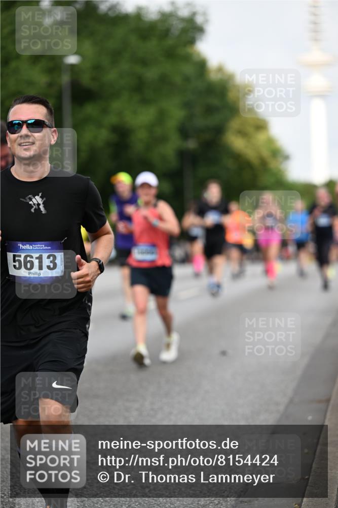 29.06.2025 - hella hamburg halbmarathon Dr. Thomas Lammeyer http://msf.ph/oto/8154424 29.06.2025 10:07:58 Kennedybrücke 1355, 1450, 2277, 2683, 4095, 4307, 4587, 4951, 5058, 5384, 5396, 5464, 5613, 6142, 6391, 6453, 7006, 7277, 7278, 7279, 7306, 7485, 8177, 8421, 8422, 8423, 8469, 8484, 9526, 9899, 10389, 11402 meine-sportfotos.de