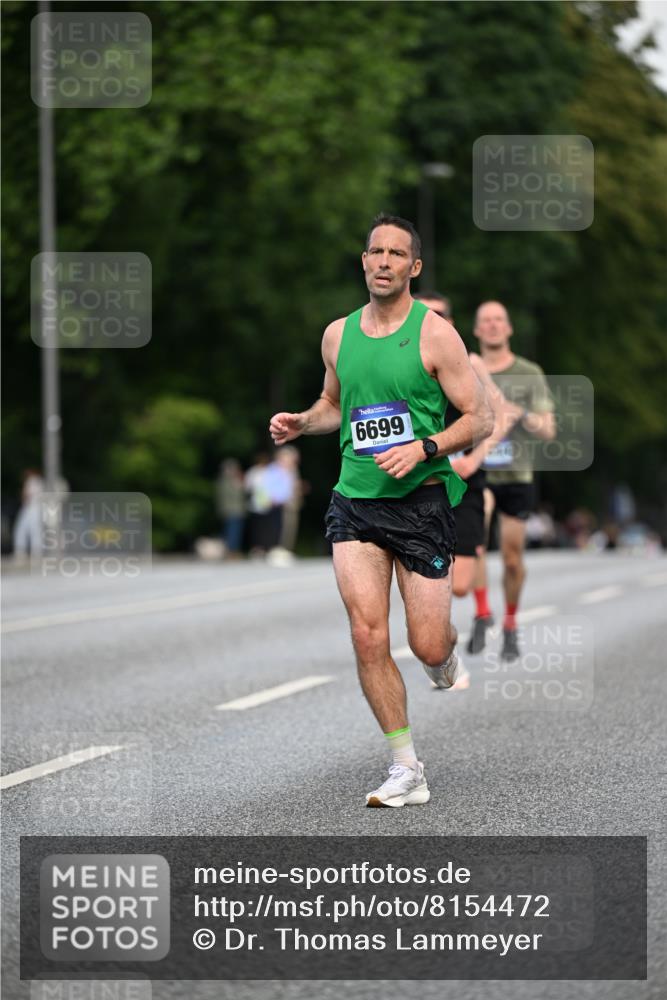 29.06.2025 - hella hamburg halbmarathon Dr. Thomas Lammeyer http://msf.ph/oto/8154472 29.06.2025 09:42:36 Kennedybrücke 51, 6380, 6699, 11342 meine-sportfotos.de