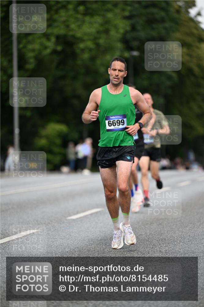 29.06.2025 - hella hamburg halbmarathon Dr. Thomas Lammeyer http://msf.ph/oto/8154485 29.06.2025 09:42:36 Kennedybrücke 51, 6380, 6699, 11342 meine-sportfotos.de