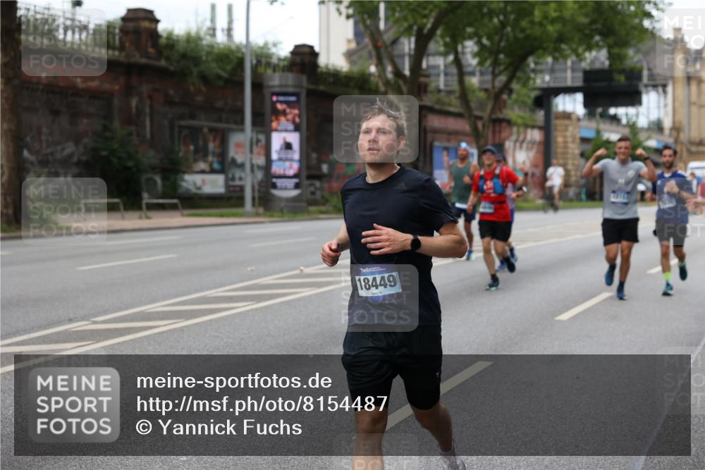 29.06.2025 - hella hamburg halbmarathon Yannick Fuchs http://msf.ph/oto/8154487 29.06.2025 10:37:55 20KM 3109, 3116, 3124, 3146, 3437, 3697, 3928, 4080, 4318, 5506, 6495, 7026, 7093, 7185, 7451, 7508, 7635, 8664, 9114, 10237, 10246, 10493, 11648, 11778, 11848, 12153, 12327, 12623, 12657, 12776, 13348, 13398, 13897, 14201, 14210, 14484, 14690, 14849, 15383, 15932, 16105, 16314, 16338, 16648, 16997, 17391, 17403, 17516, 18449, 18678, 18775, 19009, 19038, 19051, 19090, 19229 meine-sportfotos.de