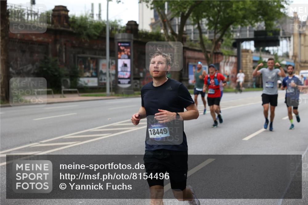 29.06.2025 - hella hamburg halbmarathon Yannick Fuchs http://msf.ph/oto/8154496 29.06.2025 10:37:55 20KM 3109, 3116, 3124, 3146, 3437, 3697, 3928, 4080, 4318, 5506, 6495, 7026, 7093, 7185, 7451, 7508, 7635, 8664, 9114, 10237, 10246, 10493, 11648, 11778, 11848, 12153, 12327, 12623, 12657, 12776, 13348, 13398, 13897, 14201, 14210, 14484, 14690, 14849, 15383, 15932, 16105, 16314, 16338, 16648, 16997, 17391, 17403, 17516, 18449, 18678, 18775, 19009, 19038, 19051, 19090, 19229 meine-sportfotos.de