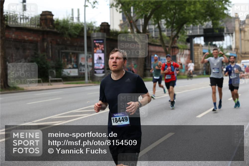29.06.2025 - hella hamburg halbmarathon Yannick Fuchs http://msf.ph/oto/8154509 29.06.2025 10:37:55 20KM 3109, 3116, 3124, 3146, 3437, 3697, 3928, 4080, 4318, 5506, 6495, 7026, 7093, 7185, 7451, 7508, 7635, 8664, 9114, 10237, 10246, 10493, 11648, 11778, 11848, 12153, 12327, 12623, 12657, 12776, 13348, 13398, 13897, 14201, 14210, 14484, 14690, 14849, 15383, 15932, 16105, 16314, 16338, 16648, 16997, 17391, 17403, 17516, 18449, 18678, 18775, 19009, 19038, 19051, 19090, 19229 meine-sportfotos.de