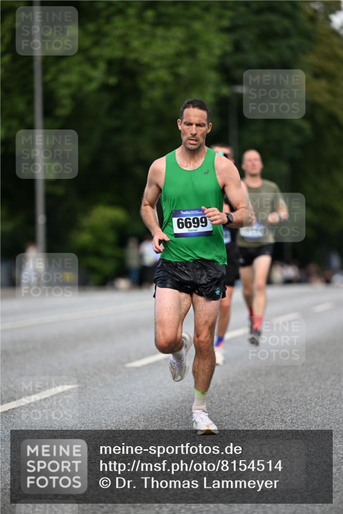 29.06.2025 - hella hamburg halbmarathon Dr. Thomas Lammeyer http://msf.ph/oto/8154514 29.06.2025 09:42:36 Kennedybrücke 51, 6380, 6699, 11342 meine-sportfotos.de