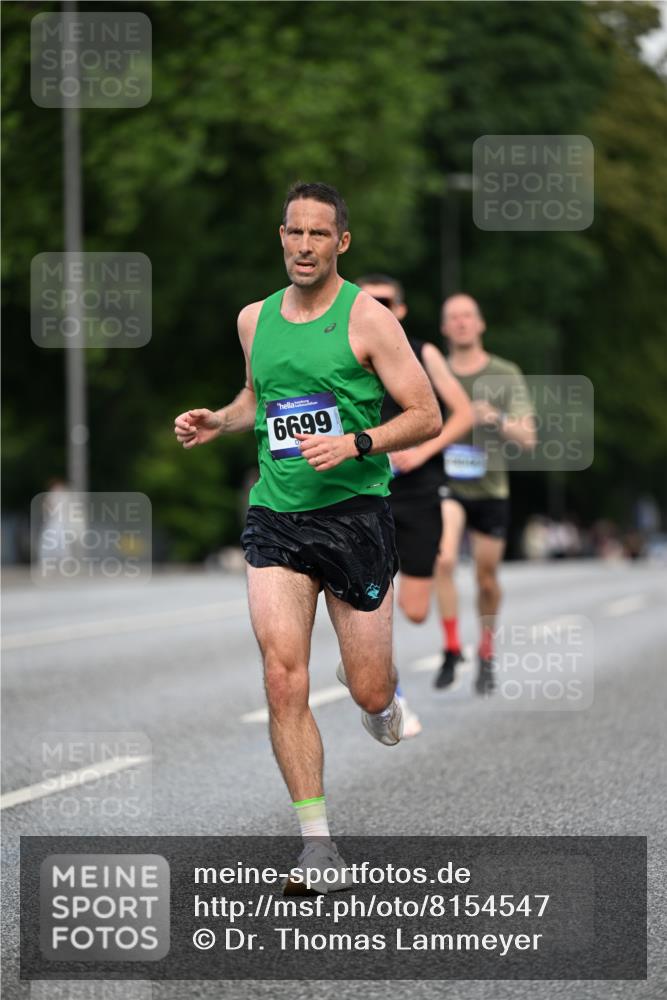 29.06.2025 - hella hamburg halbmarathon Dr. Thomas Lammeyer http://msf.ph/oto/8154547 29.06.2025 09:42:37 Kennedybrücke 51, 6380, 6699, 11342 meine-sportfotos.de