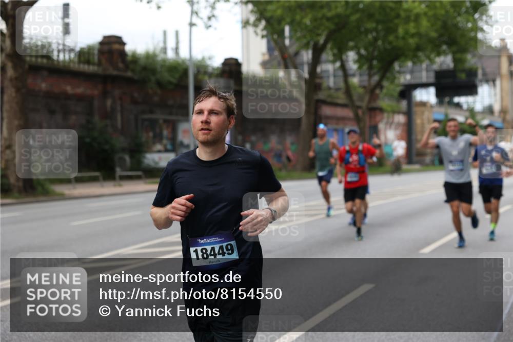 29.06.2025 - hella hamburg halbmarathon Yannick Fuchs http://msf.ph/oto/8154550 29.06.2025 10:37:55 20KM 3109, 3116, 3124, 3146, 3437, 3697, 3928, 4080, 4318, 5506, 6495, 7026, 7093, 7185, 7451, 7508, 7635, 8664, 9114, 10237, 10246, 10493, 11648, 11778, 11848, 12153, 12327, 12623, 12657, 12776, 13348, 13398, 13897, 14201, 14210, 14484, 14690, 14849, 15383, 15932, 16105, 16314, 16338, 16648, 16997, 17391, 17403, 17516, 18449, 18678, 18775, 19009, 19038, 19051, 19090, 19229 meine-sportfotos.de