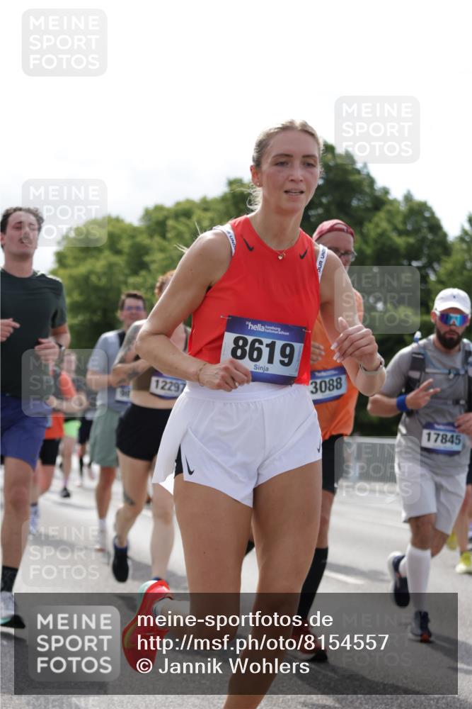 29.06.2025 - hella hamburg halbmarathon Jannik Wohlers http://msf.ph/oto/8154557 29.06.2025 10:16:22 Lombardsbrücke 1117, 1240, 1403, 1602, 1825, 2347, 2912, 3088, 3176, 3450, 5036, 5037, 6328, 6488, 6742, 6941, 6948, 7360, 7924, 8317, 8619, 8857, 9091, 9208, 9332, 9492, 9664, 9676, 9891, 10076, 10232, 10314, 10317, 10320, 10926, 11236, 11335, 11428, 11442, 12230, 12297, 12417, 12872, 12911, 13114, 13365, 13712, 13851, 13859, 14219, 14646, 15381, 15658, 15713, 15861, 16098, 16100, 16376, 16709, 16856, 17449, 17527, 17604, 17845, 17857, 18245 meine-sportfotos.de