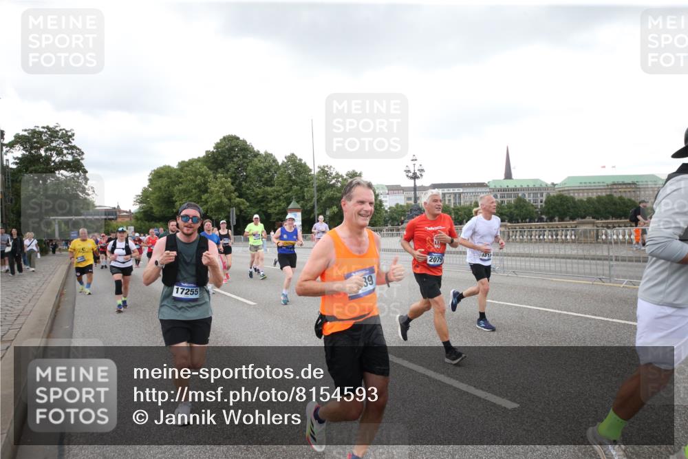 29.06.2025 - hella hamburg halbmarathon Jannik Wohlers http://msf.ph/oto/8154593 29.06.2025 10:53:29 Lombardsbrücke 1017, 1687, 1744, 1753, 1789, 2079, 2372, 2854, 3055, 3079, 3249, 3467, 3557, 4801, 5430, 5856, 5898, 5964, 6039, 6192, 6273, 7039, 7614, 8924, 9503, 9572, 9771, 11390, 11472, 11493, 12283, 12611, 13034, 13316, 13350, 13368, 14596, 14665, 14799, 15047, 15191, 15290, 15791, 16313, 16748, 16930, 17255, 17309, 18348, 18365, 18902, 19019 meine-sportfotos.de