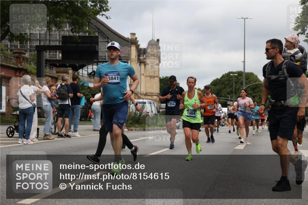 29.06.2025 - hella hamburg halbmarathon Yannick Fuchs http://msf.ph/oto/8154615 29.06.2025 10:57:56 20KM 1254, 1334, 1464, 2685, 2810, 4328, 5384, 7042, 7290, 7907, 8561, 9191, 10705, 11149, 11657, 11771, 12315, 12662, 13171, 13503, 13542, 13841, 14135, 14225, 14493, 15093, 15532, 15897, 16424, 16995, 17061, 17112, 17150, 17437, 17533, 17685, 17686, 17730, 18395, 18581, 18717 meine-sportfotos.de