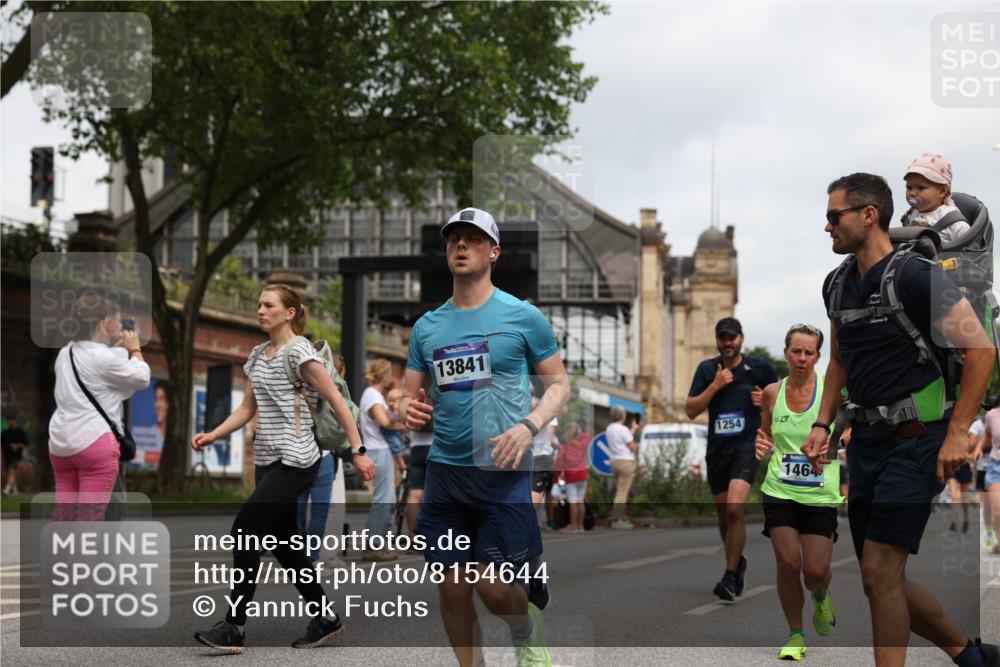 29.06.2025 - hella hamburg halbmarathon Yannick Fuchs http://msf.ph/oto/8154644 29.06.2025 10:57:57 20KM 1254, 1334, 1464, 2685, 2810, 4328, 5384, 7042, 7290, 7907, 8561, 9191, 10705, 11149, 11657, 12662, 13171, 13503, 13542, 13841, 14135, 14225, 14493, 15093, 15532, 15897, 16424, 16995, 17061, 17112, 17150, 17437, 17533, 17685, 17686, 17730, 18395, 18581, 18717 meine-sportfotos.de