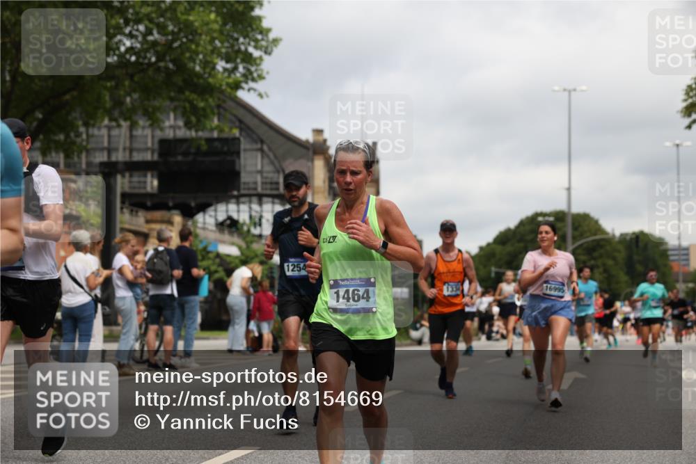 29.06.2025 - hella hamburg halbmarathon Yannick Fuchs http://msf.ph/oto/8154669 29.06.2025 10:57:58 20KM 1254, 1334, 1464, 2685, 2810, 4328, 5384, 7042, 7290, 7907, 8561, 9191, 11149, 12662, 13503, 13542, 13841, 14135, 14225, 14493, 15093, 15532, 15797, 15897, 16424, 16995, 17061, 17112, 17150, 17437, 17533, 17685, 17686, 17730, 18395, 18581, 18717 meine-sportfotos.de