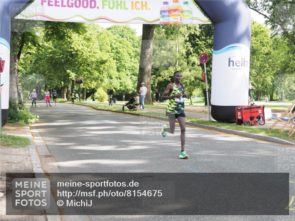 29.06.2025 - hella hamburg halbmarathon MichiJ http://msf.ph/oto/8154675 29.06.2025 09:56:18 Zwischen KM18-KM19 8 meine-sportfotos.de