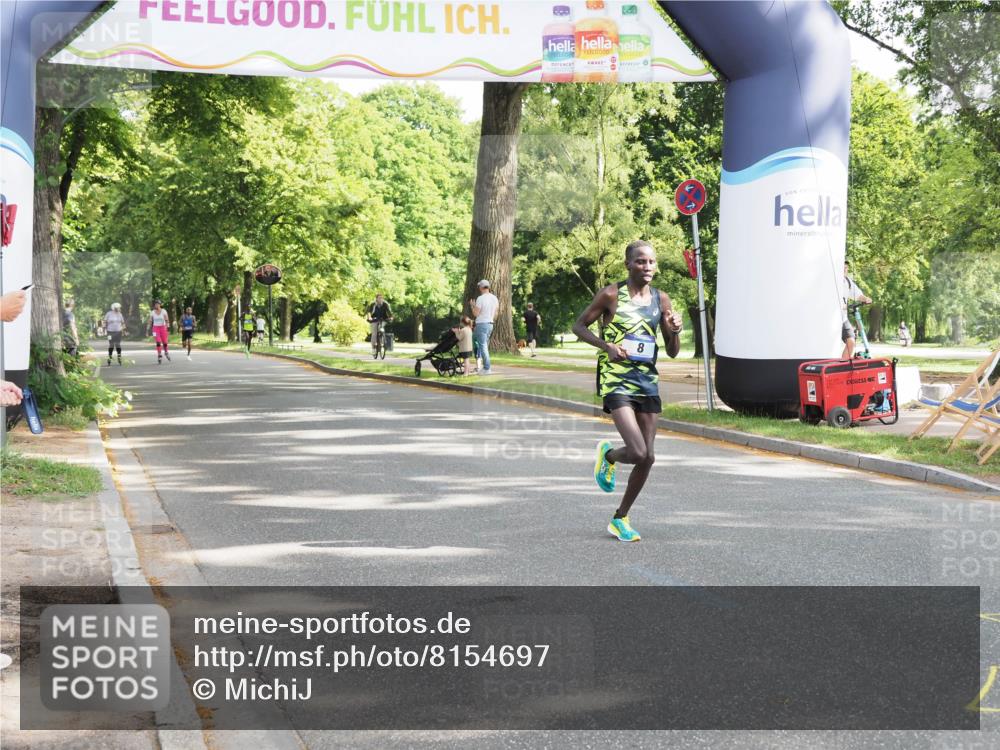 29.06.2025 - hella hamburg halbmarathon MichiJ http://msf.ph/oto/8154697 29.06.2025 09:56:18 Zwischen KM18-KM19 8 meine-sportfotos.de