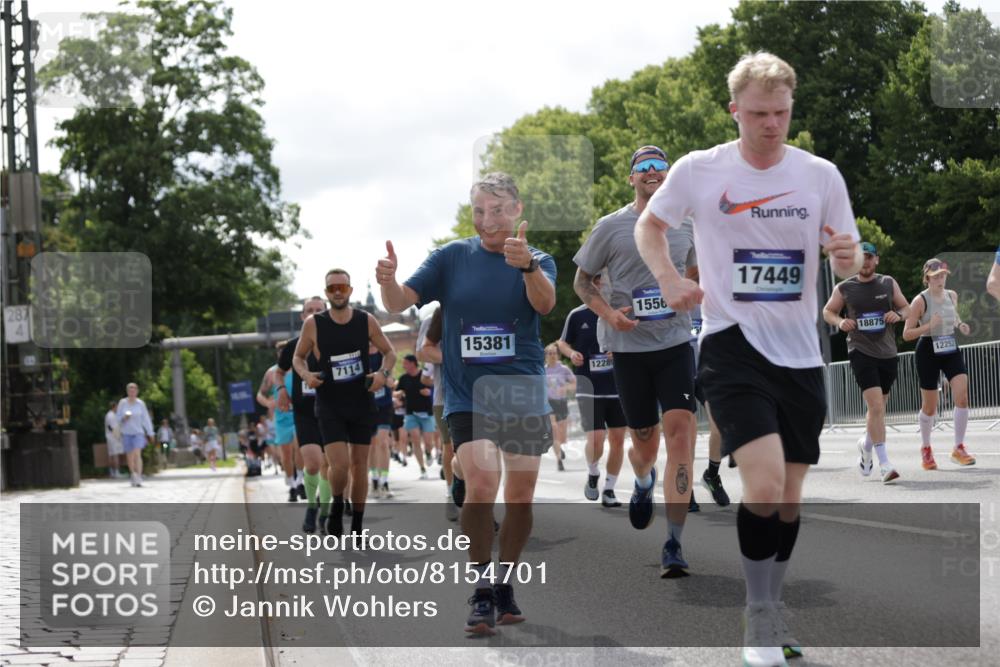 29.06.2025 - hella hamburg halbmarathon Jannik Wohlers http://msf.ph/oto/8154701 29.06.2025 10:16:31 Lombardsbrücke 1117, 1240, 1331, 1348, 1403, 1553, 1602, 2225, 3088, 3450, 3622, 6328, 6742, 6941, 6948, 7114, 7115, 7257, 7345, 7360, 7376, 7924, 7928, 8263, 8513, 8619, 9091, 9208, 9332, 9492, 9891, 10165, 10314, 10317, 10320, 10735, 10926, 11335, 11410, 11428, 11442, 12043, 12252, 12289, 12297, 12640, 13206, 13365, 13851, 14597, 14646, 15381, 15564, 15613, 15658, 15713, 15861, 16376, 16447, 16459, 16709, 17449, 17527, 17604, 17661, 17845, 17857, 18245 meine-sportfotos.de