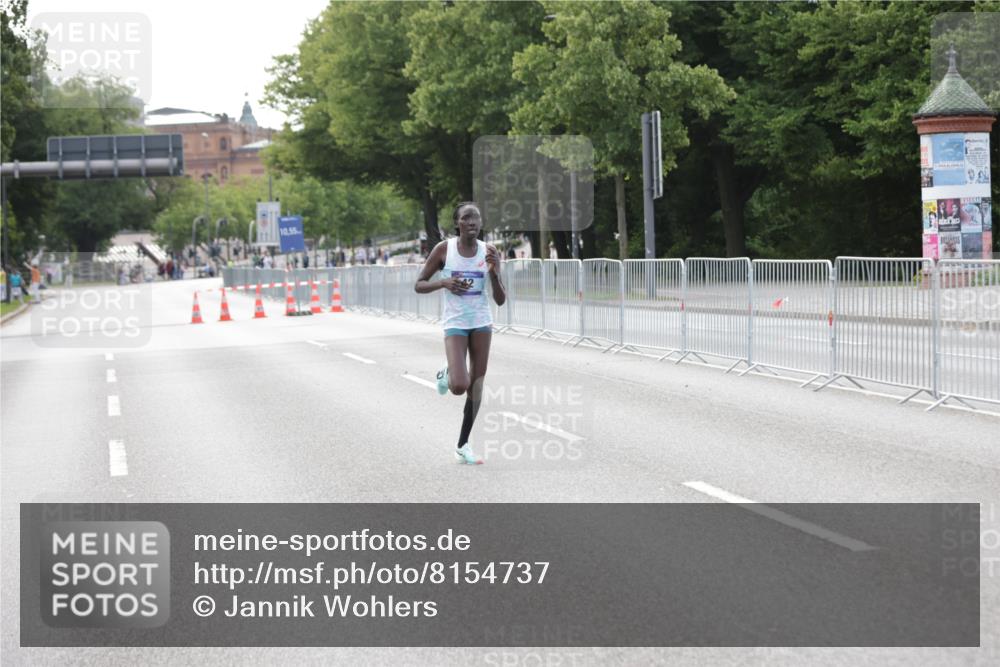 29.06.2025 - hella hamburg halbmarathon Jannik Wohlers http://msf.ph/oto/8154737 29.06.2025 09:35:36 Lombardsbrücke 28, 42, 14689 meine-sportfotos.de