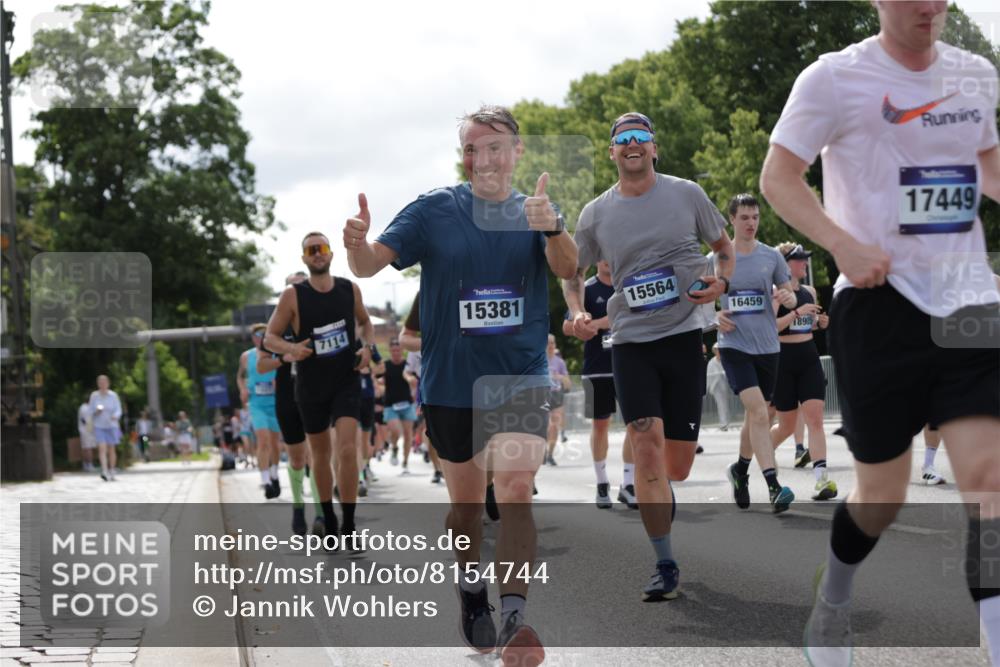 29.06.2025 - hella hamburg halbmarathon Jannik Wohlers http://msf.ph/oto/8154744 29.06.2025 10:16:31 Lombardsbrücke 1117, 1240, 1331, 1348, 1403, 1553, 1602, 2225, 3088, 3450, 3622, 6328, 6742, 6941, 6948, 7114, 7115, 7257, 7345, 7360, 7376, 7924, 7928, 8263, 8513, 8619, 9091, 9208, 9332, 9492, 9891, 10165, 10314, 10317, 10320, 10735, 10926, 11335, 11410, 11428, 11442, 12043, 12252, 12289, 12297, 12640, 13206, 13365, 13851, 14597, 14646, 15381, 15564, 15613, 15658, 15713, 15861, 16376, 16447, 16459, 16709, 17449, 17527, 17604, 17661, 17845, 17857, 18245 meine-sportfotos.de